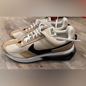 Nike Air Max Pre-Day
"Oatmeal/Black/Hemp/Metallic
Silver"